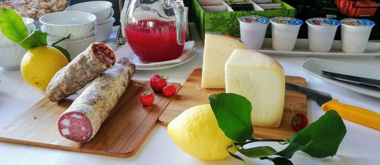 Hotel & Ristorante Degli Angeli Мальяно Сабина Экстерьер фото